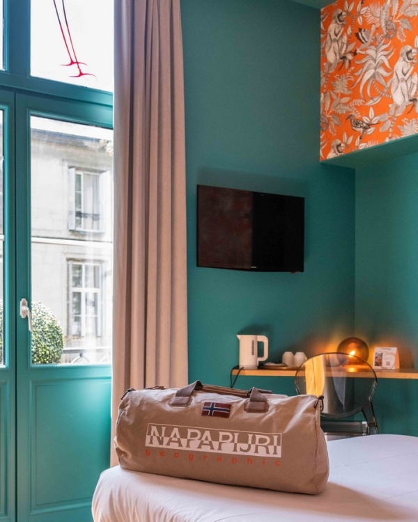 Chambre Mandrill – Le Londres, hôtel à Saumur