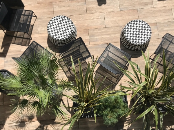 Terrasse plein sud vue d’en haut – Le Londres, hôtel à Saumur